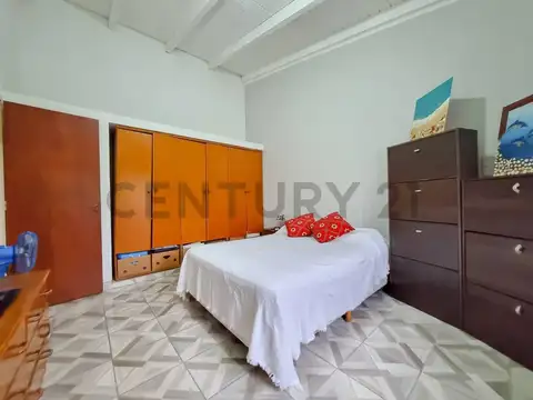CASA -  7 AMBIENTES - PATIO - JARDIN - LA FLORIDA, ROSARIO