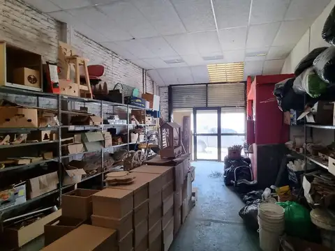 Galpón en Quilmes Oeste, a pasos Avenida La Plata