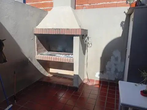 Depto Tipo Casa 4 ambientes con 1 baño