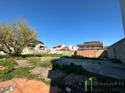 Terreno en Venta en Ramos Mejia, USD 250.000