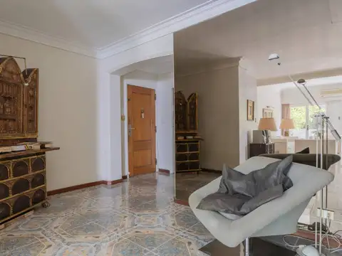 Suipacha 1300, Piso 0