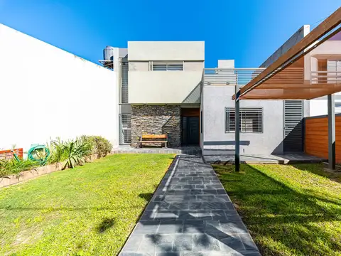 Casa en Venta en Pueblo Esther, USD 169.000