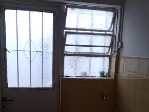 Casa en Alquiler con 1 cochera