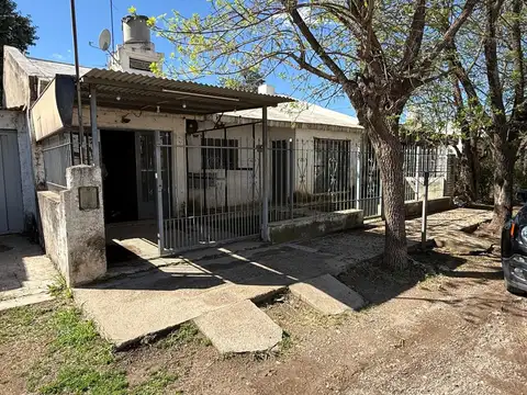 Venta casa 3 dorm b° arenales