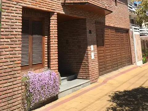 Casa en Venta en La Plata, USD 206.000