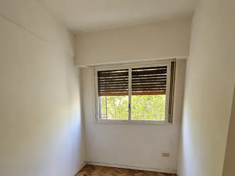 Rivadavia al 5600 Excelente estado depto de 3 amb con balcon al frente muy luminoso