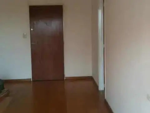 Gallo e/ Guardia Vieja y Lavalle