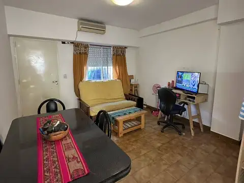 Depto Tipo Casa 3 ambientes con 1 baño