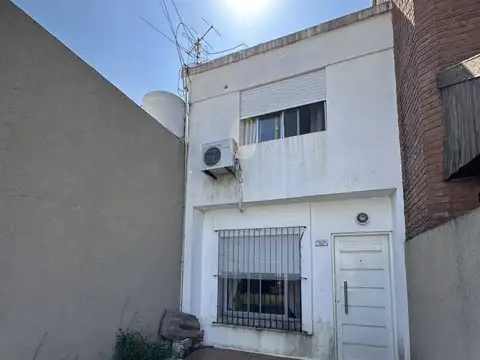 Depto Tipo Casa en Venta en El Palomar, USD 69.000