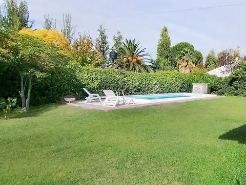 Casa 3 ambientes con 1 baño