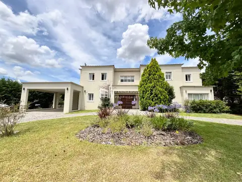 Casa en venta en Haras Santa María al golf 