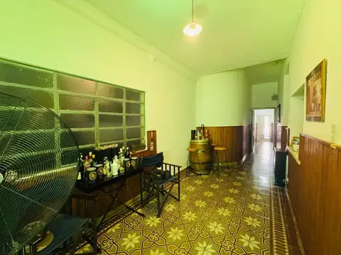 Casa en Venta con 3 cocheras