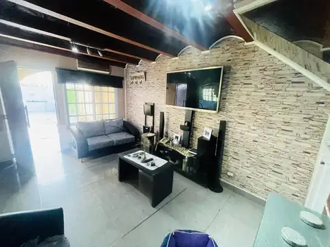 Casa en Venta en Los Polvorines, USD 230.000