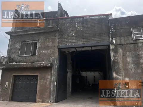 Galpón 430 m² con oficina y baño - Tablada