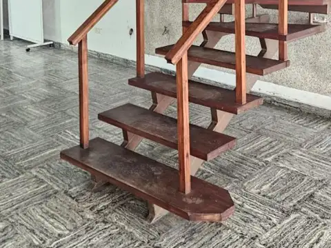 ALVAREZ THOMAS  1000