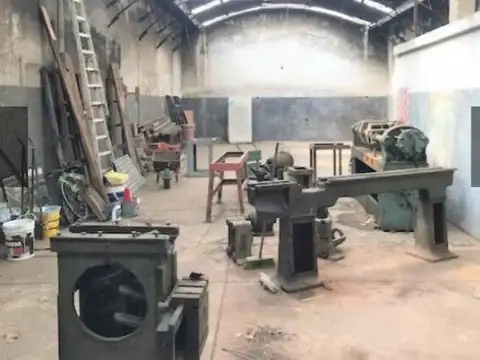 GalpÃ³n - Venta - Argentina, Capital Federal - Miralla 2600