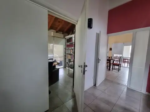 MODERNA CASA EN SAN PATRICIOS