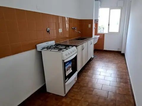Departamento 3 ambientes con 1 baño