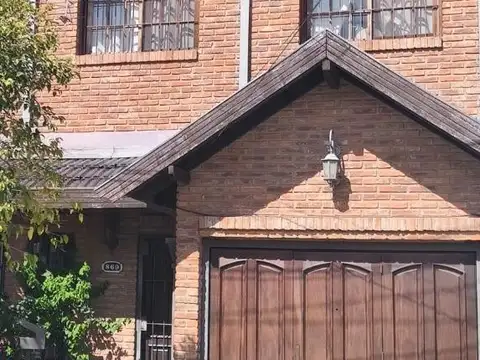 Casa en Castelar Norte.