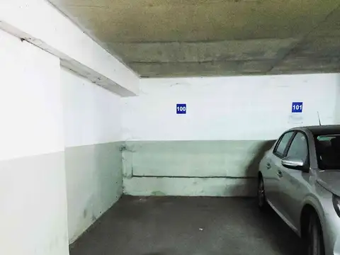 Venta Cochera Amplia Apto 4x4 Microcentro Obelisco