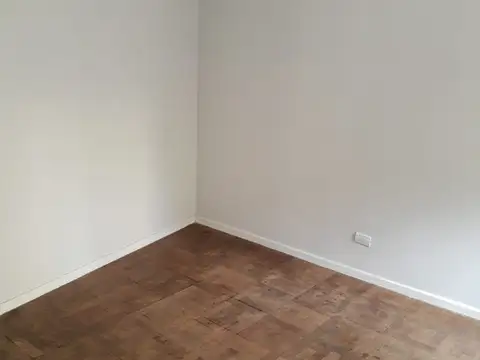 Depto Tipo Casa en Venta 60 años