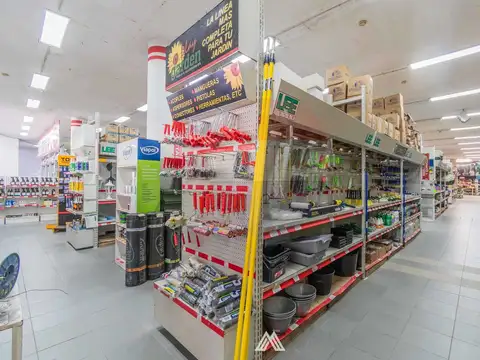 ALQUILER TERRENO CON LOCAL EN LA COMERCIAL