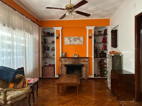 PH en Villa Urquiza venta con parrilla luminoso