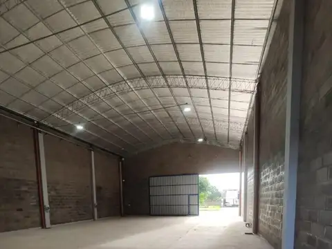Galpon en Alquiler 20  mts Fondo