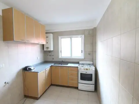 Departamento en Alquiler en Florida Mitre/Este, $ 750.000