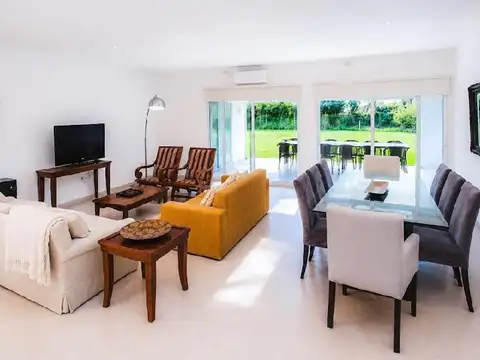 Casa en Venta en Santa Juana, USD 235.000