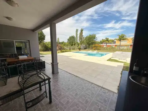 Casa en Venta al Este