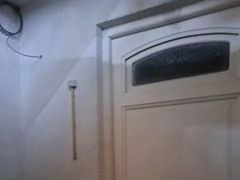 Depto Tipo Casa en Venta 50 años