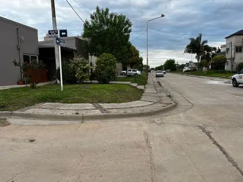 Vendo Casa Con Dos Dormitorios en Caseros, Entre Ríos.