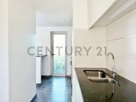 Departamento tipo Dúplex de 3 dormitorios Frente Parque San Martin (Posibilidad de permutas)