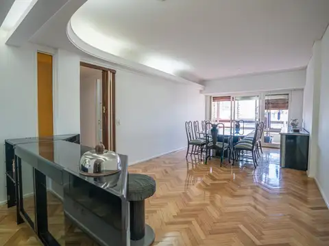 Departamento en Flores - semipiso 4 ambientes con cochera - reciclado