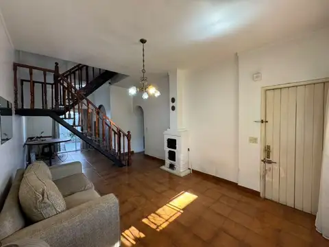 Depto Tipo Casa en Venta de 4 ambientes