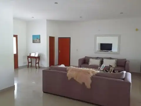 Casa en Venta en Altos De Manzanares, USD 280.000