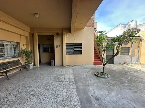 Casa en Venta en Bernal Oeste, USD 160.000