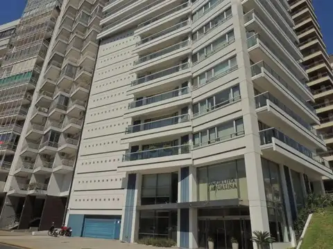 Departamento 3 Dorm. en TORRE AQUALINA - AV. LIBERTAD  al 300 - USD 1.700
