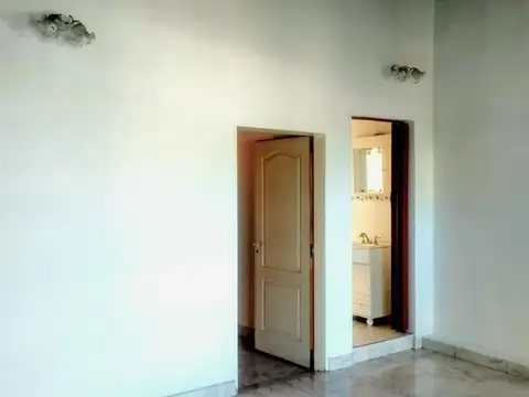 Depto Tipo Casa en Alquiler de 1 dormitorio