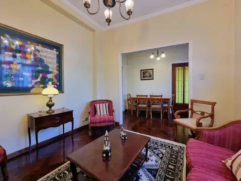 Casa en Venta en Villa del Parque, USD 248.000