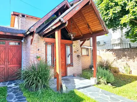 CASA EN LOTE PROPIO EN VENTA