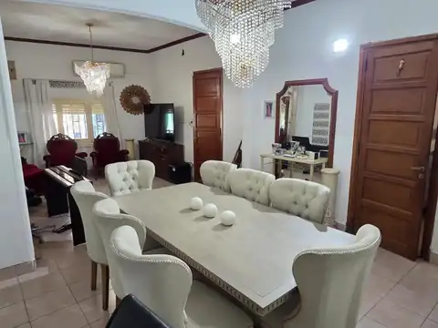Casa en venta 3 dormitorios-cochera-patio-terraza- B Martin
