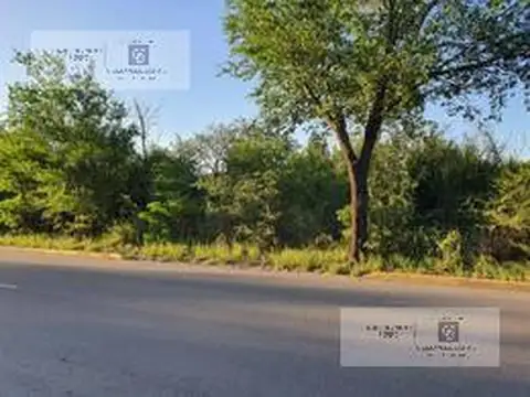 Terreno en Venta 63  mts Frente