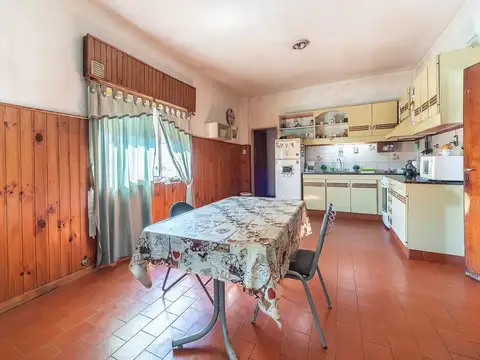 Depto Tipo Casa en Alquiler de 2 dormitorios