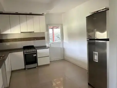Venta de Casa en Santa Guadalupe, Pilar