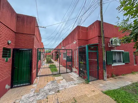 PH en Venta en Los Hornos [Cod: 7342-39980]