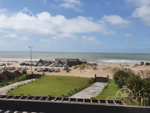 OPORTUNIDAD-Casa en venta frente al mar-Acepta financiación