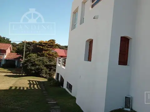 Casa en Venta con 6 cocheras