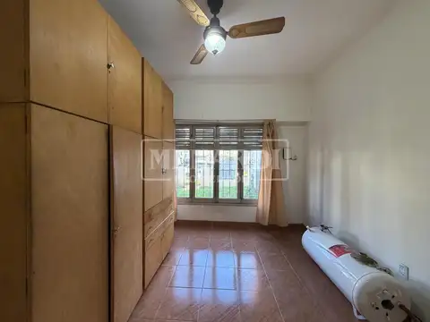 Depto Tipo Casa en Venta 60 años